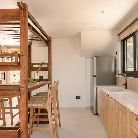 Vakantiehuis Hilaritas Kefalonia, Luxury Villa-style With Private Pool & Stunning Sea Views Ratzaklíon