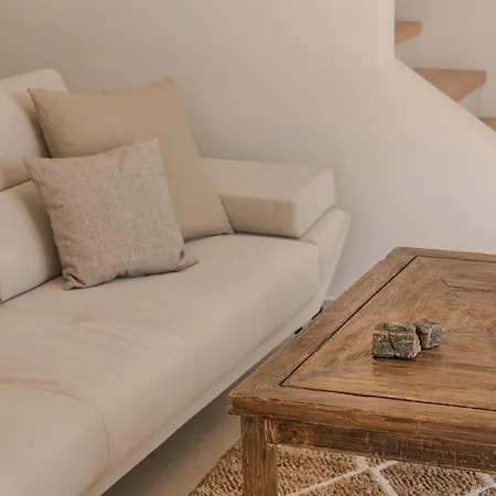 Hilaritas Luxury Suites Sea View, Private Pool & Jacuzzi Paradise Vakantiehuis *