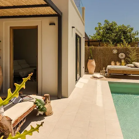 Hilaritas Luxury Suites Sea View, Private Pool & Jacuzzi Paradise * Ratzaklíon
