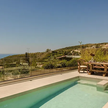 Hilaritas Luxury Suites Sea View, Private Pool & Jacuzzi Paradise Vakantiehuis Ratzaklíon