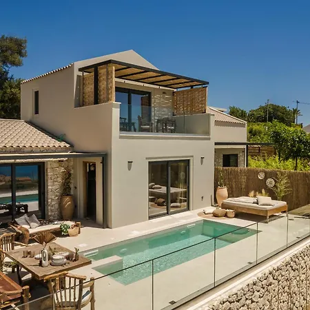 Hilaritas Kefalonia, Luxury Villa-style With Private Pool & Stunning Sea Views Dom wakacyjny Ratzaklíon