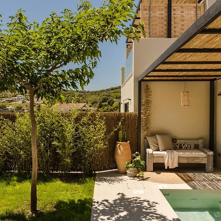 Hilaritas Luxury Suites Sea View, Private Pool & Jacuzzi Paradise Vakantiehuis Ratzaklíon
